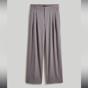 Harlow Low-Slung Wide-Leg Pant in Pinstripe